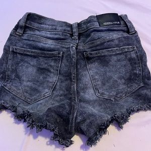 kendall + kylie highwaisted denim shorts